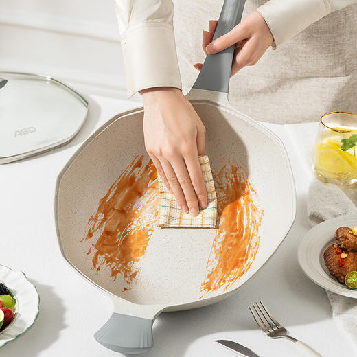 【分仓直发包邮】爱仕达晶石八角不粘炒锅CL32S23WG 商品图6