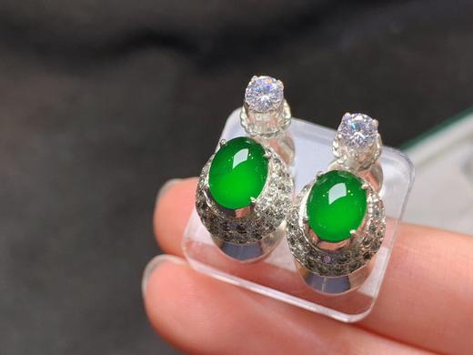 蛋面翡翠裸石一对 商品图0