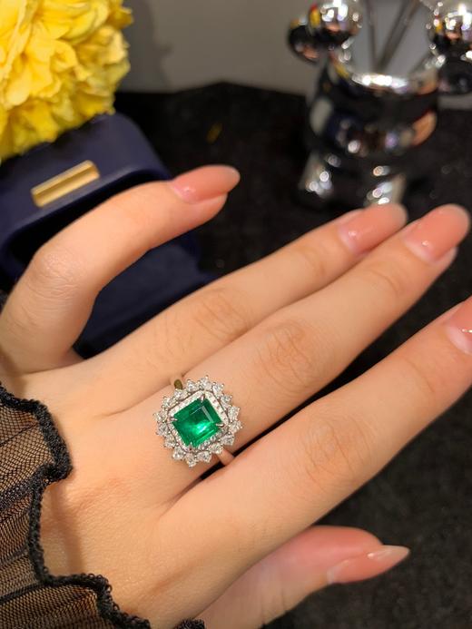 1.7ct刻面祖母绿戒指 商品图4