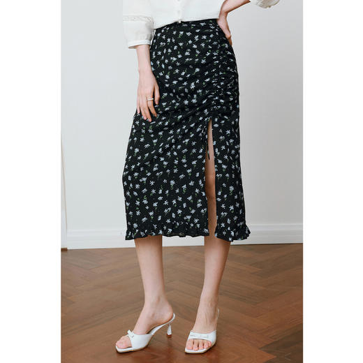 【严选】诗凡黎开叉碎花半身裙2025春新款高腰显瘦浪漫法式甜美别致中长裙7G3140321 商品图0