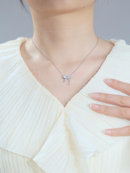 卡蒂罗/KADER 灵动结系列 蝶梦项链 甜美闪耀锆石吊坠蝴蝶结百搭 锁骨链纪念礼盒原创设计蛇年#好运 商品图4