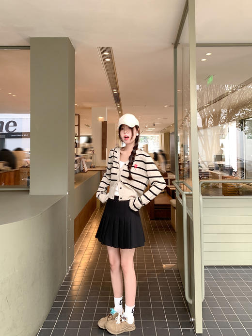 <曾小咸推荐>刺绣条纹短款针织开衫 日常169.99/件 立减80 秒杀89.99/件！！ 商品图13