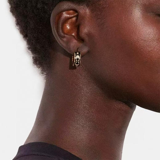 女神节 爆款 2025新春爆款 原单正品Coach/蔻驰 签名珐琅 Rondell 耳钉超帅 超百搭。黑白两色 商品图12