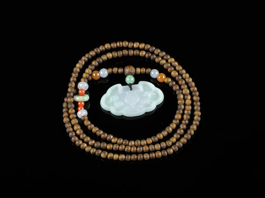 XY0068原创沉香+翡翠岁岁平安锁挂件 商品图1