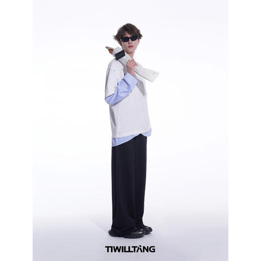 TIWILLTANG启世录“假日游乐园”脱卸假两件字母长袖宽松圆领T恤 商品图4