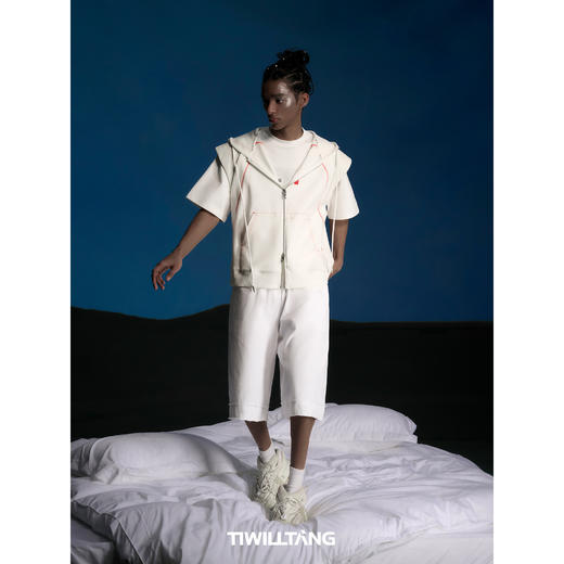 启世录TIWILLTANG“渐域涣制”毛边针织套装无袖背心 商品图4