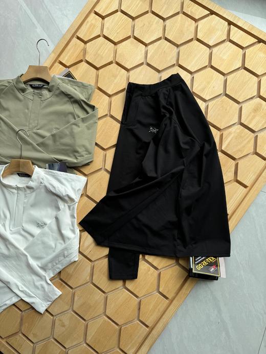 点此购买 始祖鸟春秋季男士刺绣版休闲运动半拉链打底衫 cp 311076 商品图7