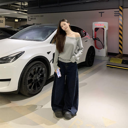 西遇宽松斜肩上衣女新款露肩内搭打底衫慵懒风长袖t恤SS150212 商品图1