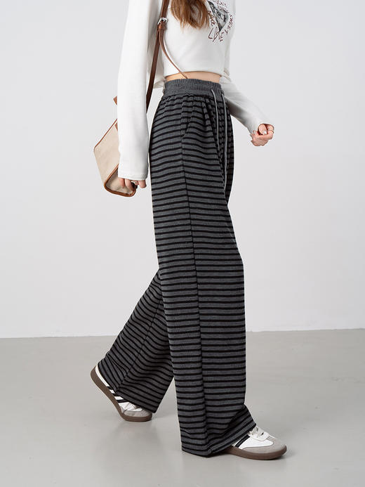 【伊泺杉撞色条纹慵懒风休闲裤】🔥春夏必备的一条百搭神裤 垂感很好，好穿不易皱🔊 上身真的好好看狠有质感全网火爆 怒推！！ 商品图1