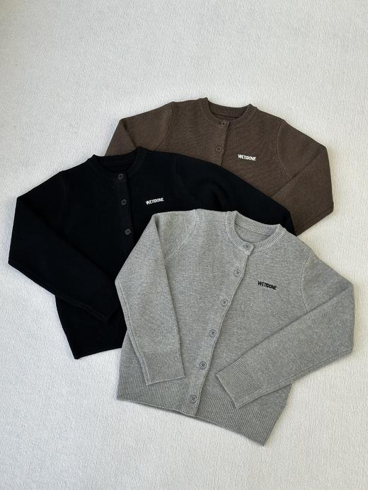 正品订单独家！！威海贸易公司订单！三色！！welldone三色小标刺绣针织开衫  wd开衫 商品图0