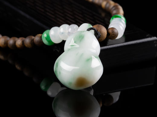 XY0065原创沉香+翡翠飘花葫芦挂件 商品图4