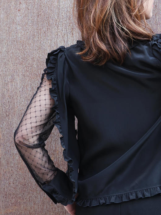 TYNVIE 蕾丝袖荷叶边真丝衬衫 - 黑色 商品图6