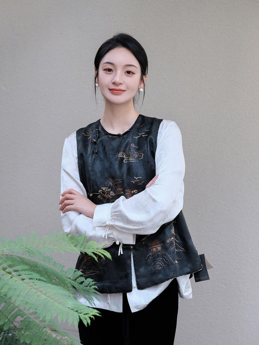 盛唐牡丹| 世外桃源香云纱手绣马甲(限量款-售完不补) 商品图1