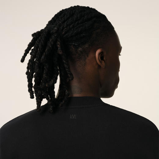 AMI 男士心形徽标刺绣棉质运动卫衣 黑色 BFUSW035 730 001 商品图3