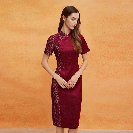 QF805斯尔丽2025新款喜妈妈商场同款宴会改良拼接蕾丝旗袍烫钻连衣裙 商品图0