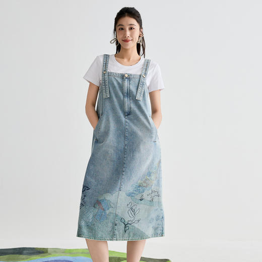 谜底连衣裙女2025夏季新品复古可调肩带牛仔刺绣中长裙252ML0529 商品图0