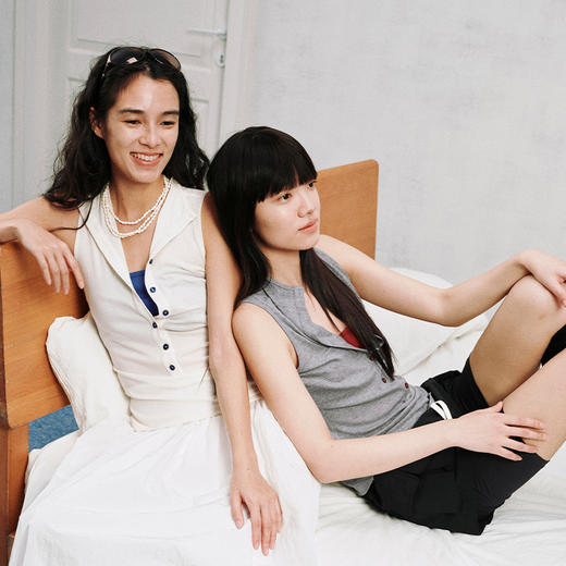 NUTH V领亲肤撞色抹胸可拆卸假两件薄款背心 花灰拼红色/白拼蓝色 商品图1