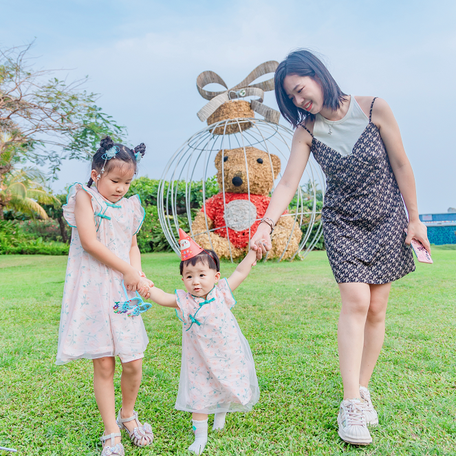 【童享欢乐 单间套餐】含每日自助早餐+牛肉面+亲子礼包+亲子旅拍+多项亲子项目+机场穿梭巴士接送机