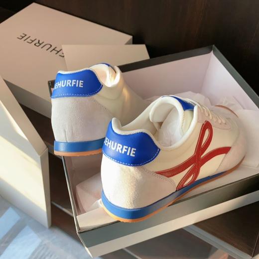 纪华菲 宽头舒适活泼跳色德训鞋 商品图4