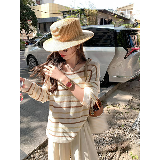 <曾小咸推荐>慵懒休闲咖条纹针织宽松罩衫T恤 商品图2