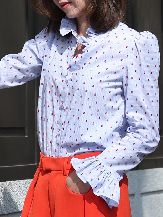 TYNVIE 纹理波点喇叭袖口棉质衬衫 商品图1