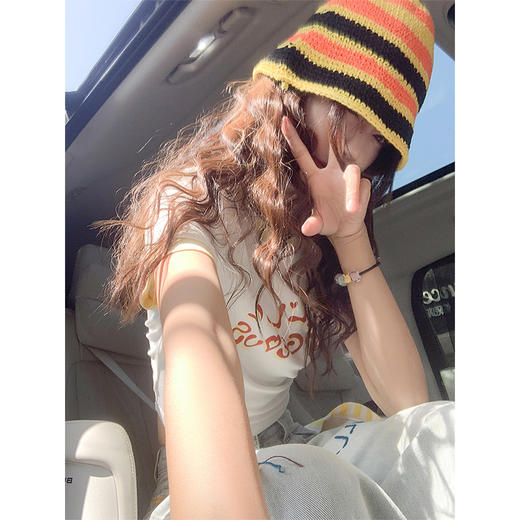 <曾小咸推荐>现货秒杀！最后一波 ！抢到赚到！设计感黄色边红色字母印花 日常99.99 立减50 秒杀49.99！ 商品图3