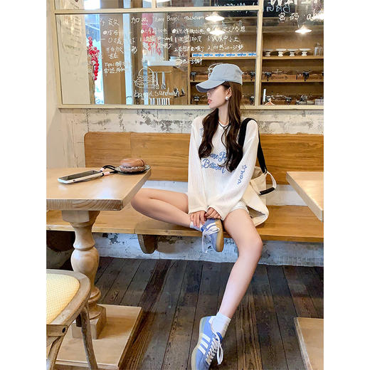 <曾小咸推荐>韩系蓝色字母防晒T恤蓝色短裤 商品图2