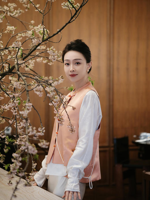 盛唐牡丹| 玉色石榴花纹花锦缎马甲 商品图4
