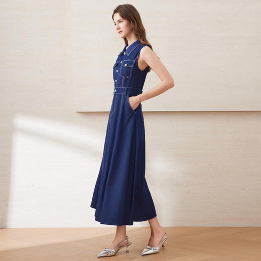 EITIE爱特爱气质翻领时尚显瘦百搭无袖收腰牛仔连衣裙夏新款B2507636 商品图3