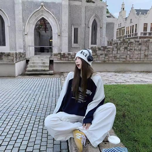 <曾小咸推荐>  美式撞色圆领卫衣  商品图5