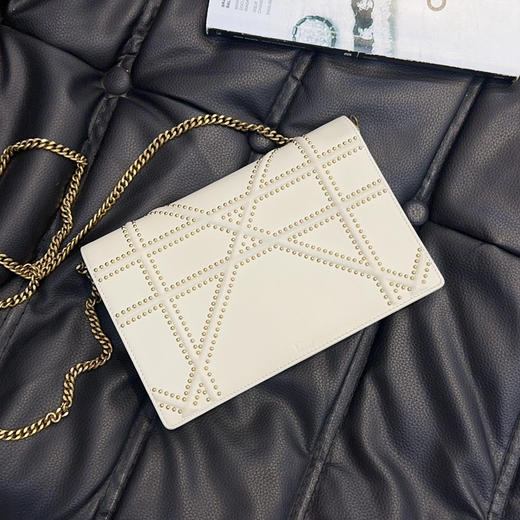 Dior 白色牛皮 ramo 盾牌链条包 商品图3