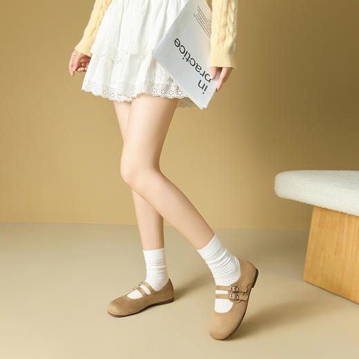 西遇玛丽珍勃肯鞋女新款春夏复古配裙小皮鞋圆头平底软底单鞋V0556476 商品图2