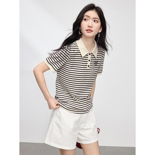 【周四狂欢价】熙世界学院风撞色条纹T恤女短袖时尚正肩polo领上衣2025春夏新款 商品图3