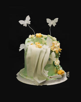 加高款绿裙蝶舞蛋糕（百分百进口动物奶油）
