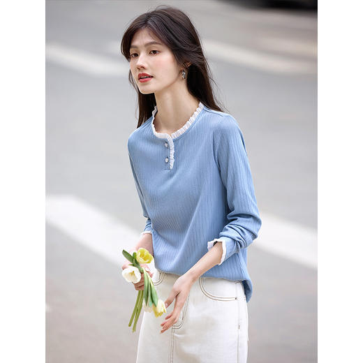 【年终特卖】熙世界蓝色肌理针织T恤女长袖木耳花边圆领别致上衣2025春秋新款 商品图4