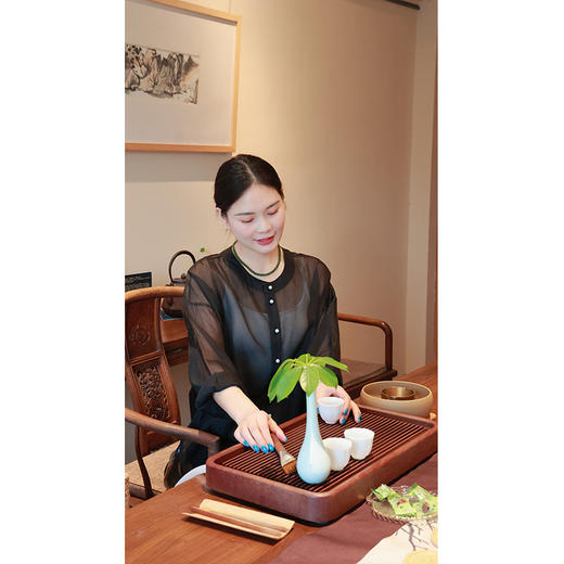 【2026东衣作】新中式衬衣（25710082元青-结缘款） 商品图2