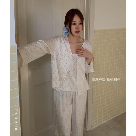 【一缕清风】2025春夏新款仿丝三件套家居服套装女 吊带+长袖+长裤 可外穿休闲套装睡衣 商品图5