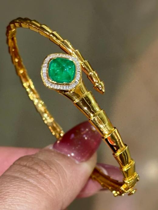 2ct糖塔祖母绿手镯 商品图1