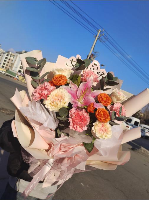 缤纷宠爱女神花束 商品图1