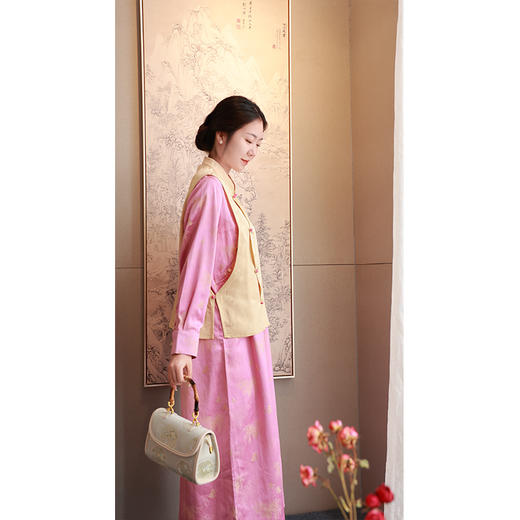 【抖音专属】新中式马甲（25704066-黄栗留-结缘款） 商品图0