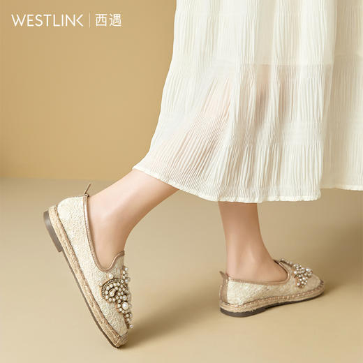 西遇小香风渔夫鞋女新款春夏法式珍珠一脚蹬平底鞋配裙子单鞋V0556482 商品图3