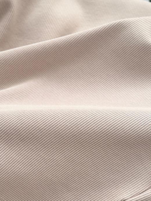 点此购买 CK jeans春秋季女士字母徽标正肩辣妹打底衫 bk 311163 商品图11