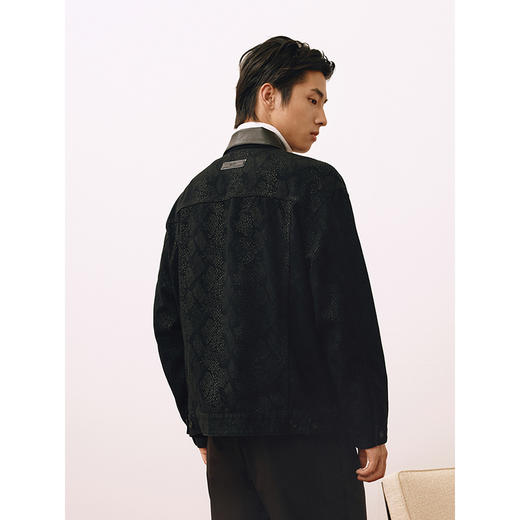 GXG男装 新年系列复古蛇纹印花PU拼接教练夹克外套 25年春热卖 商品图3