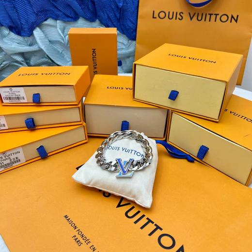 露易威登Logo字母时尚潮流手链男款银色 商品图2