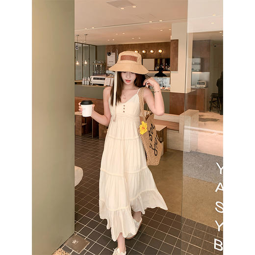 <曾小咸推荐>3.25现货秒杀 ！微信超特价！法式V领吊带连衣裙 日常269.99 立减150 秒杀119.99！！ 商品图2