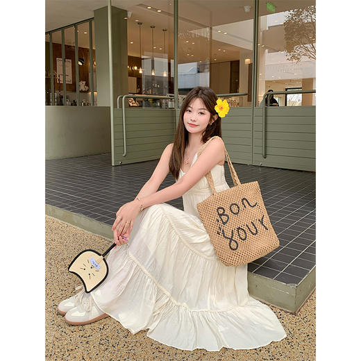 <曾小咸推荐>3.25现货秒杀 ！微信超特价！法式V领吊带连衣裙 日常269.99 立减150 秒杀119.99！！ 商品图4