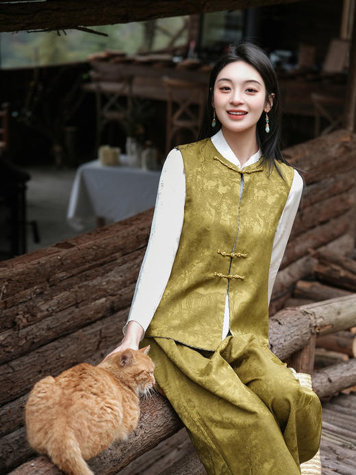 盛唐牡丹| 新禾绿丝毛双面穿马甲 商品图4