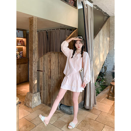 <曾小咸推荐>甜美粉色系带圆领衬衫短裙套装 商品图2