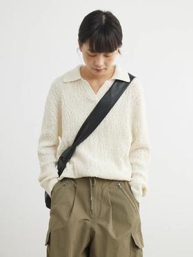 步履不停/5A13271C/肌理针织v领POLO衫