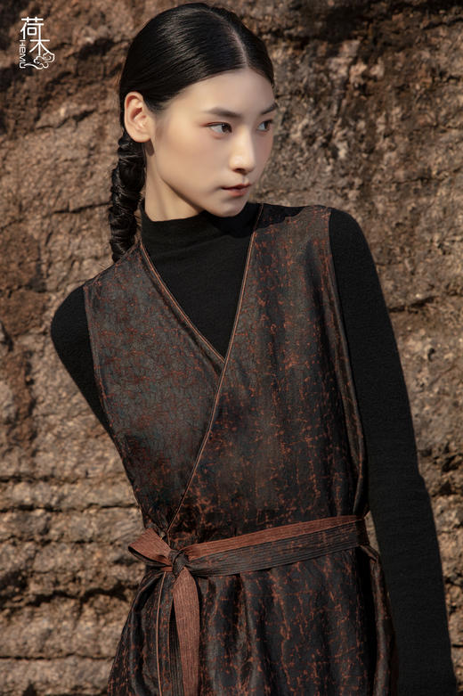 荷木HEMU丨泥行·长马甲 商品图1